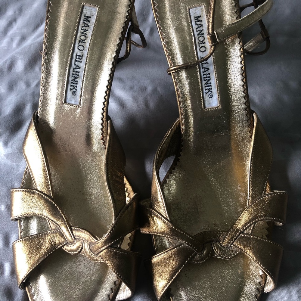 Manolo Blahnik gold strappy heels 40